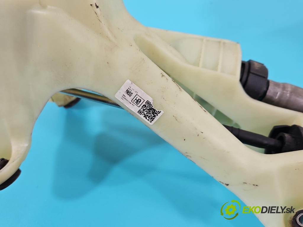 Honda HR-V II 2013-2021 1.5 16V 131 HP manual 96 kW 1498 cm3 5- Páka: Změny: stupeň,rýchlosť  (Rýchlostná páka (kulisa))