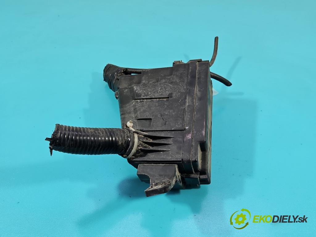 Honda HR-V II 2013-2021 1.5 16V 131 hp manual 96 kW 1498 cm3 5- skříňka pojistková  (Pojistková skříňka)