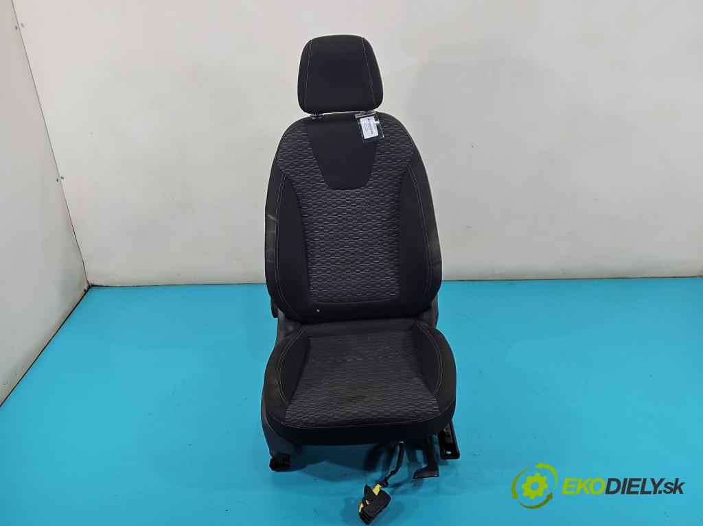 Opel Astra V  2015- 1.6 cdti 110 HP manual 81 kW 1598 cm3 5- Sedačka pravý  (Sedadlo)