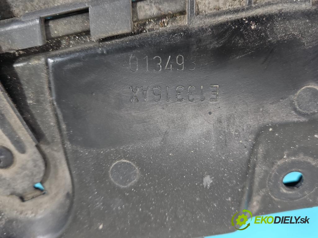 Renault Laguna III 2007-2015 2.0 dci 131 hp manual 96 kW 1995 cm3 5- stěna přední 625100001R (Výztuhy přední)