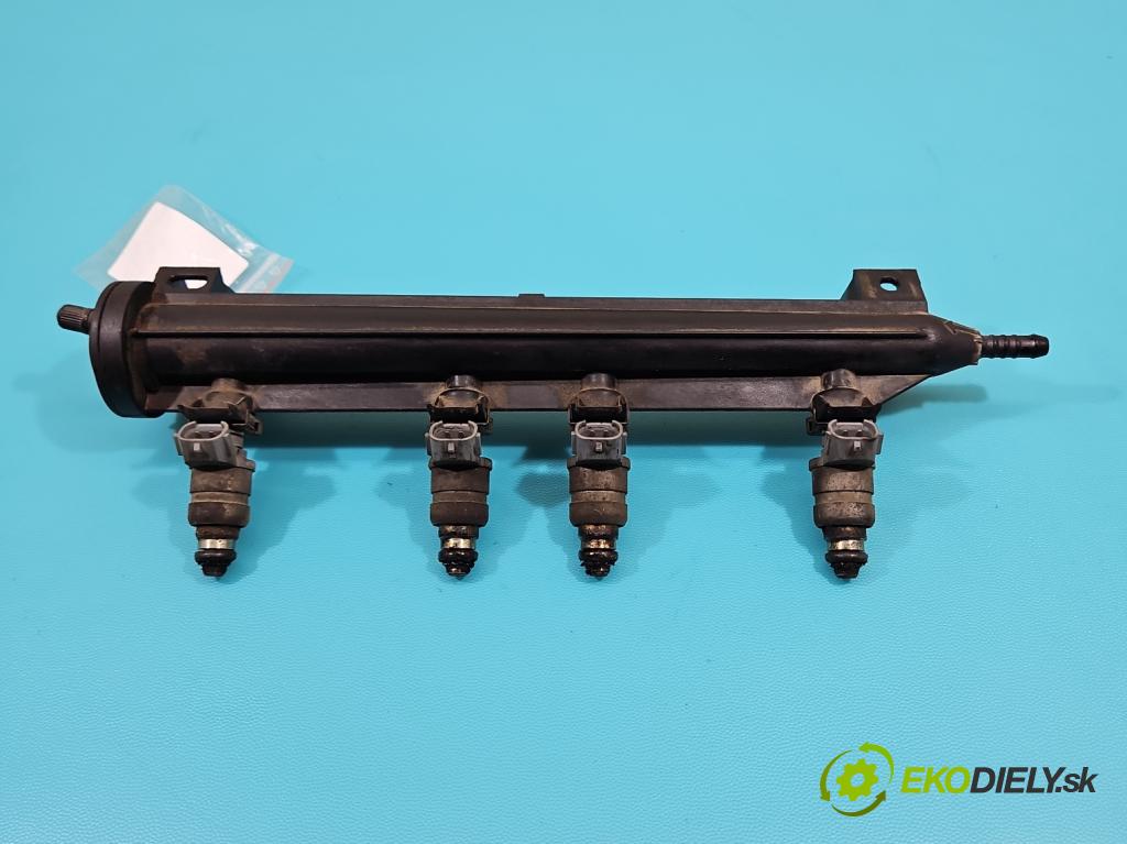 Seat Leon II 2005-2012 1.6 SR 102 HP manual 75 kW 1595 cm3 5- vstrek 06A133317AS (Vstrekovač paliva)