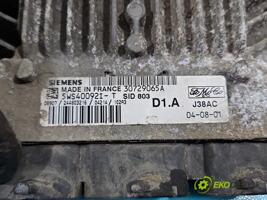 Volvo V50 2.0 hdi 136 HP manual 100 kW 1997 cm3 5- riadiaca jednotka motora 30729065A