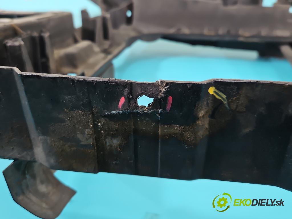 Audi A3 8L 1996-2003 1.6 SR 102 hp manual 75 kW 1595 cm3 3- stěna přední  (Výztuhy přední)