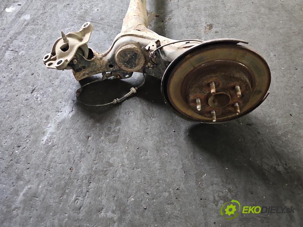 Opel Astra V  2015- 1.6 cdti 110 hp manual 81 kW 1598 cm3 5- zadní výztuha  (Výztuhy zadní)