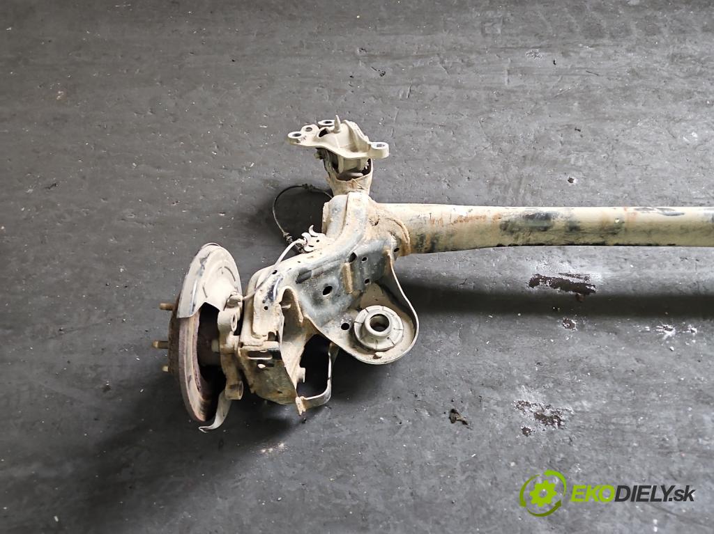 Opel Astra V  2015- 1.6 cdti 110 hp manual 81 kW 1598 cm3 5- zadní výztuha  (Výztuhy zadní)