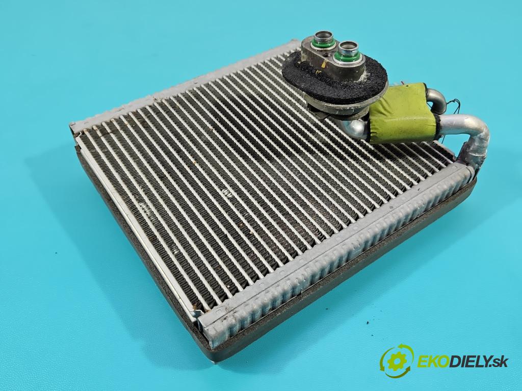 Kia Niro I 2016-2022 1.6 GDI 105 hp automatic 77,2 kW 1580 cm3 5- radiátor  (Radiátory topení)