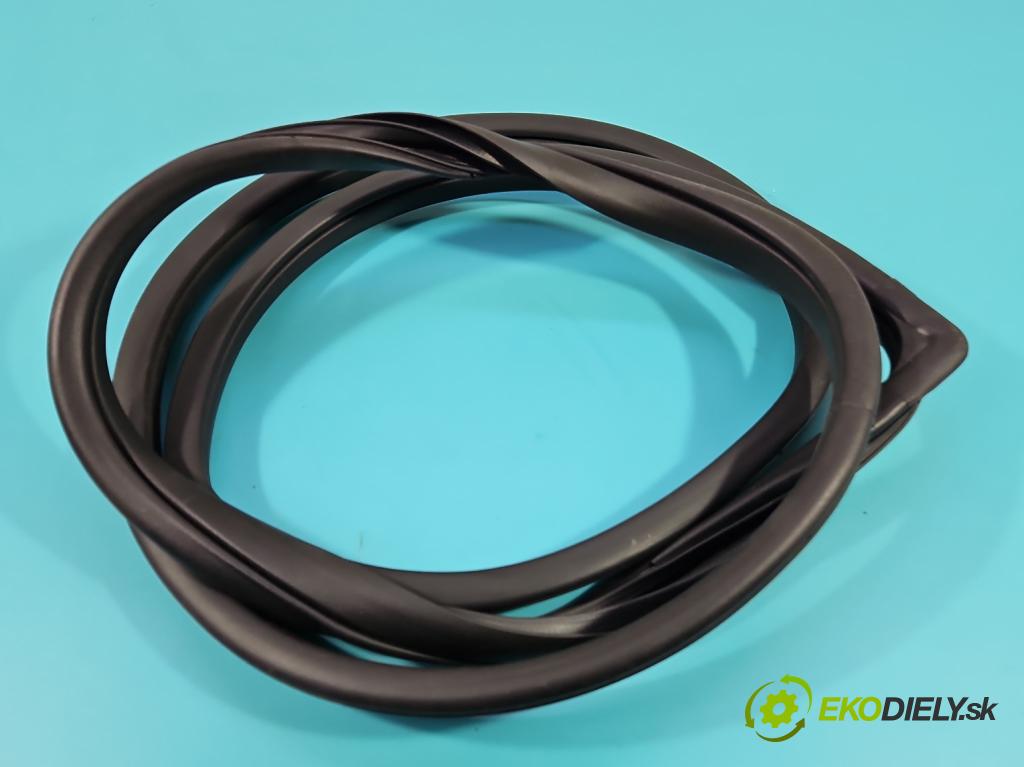 Kia Niro I 2016-2022 1.6 GDI 105 hp automatic 77,2 kW 1580 cm3 5- Těsnění: dveře zadní pravé  (Ostatní)