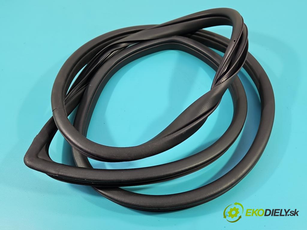 Kia Niro I 2016-2022 1.6 GDI 105 hp automatic 77,2 kW 1580 cm3 5- Těsnění: dveře zadní pravé  (Ostatní)