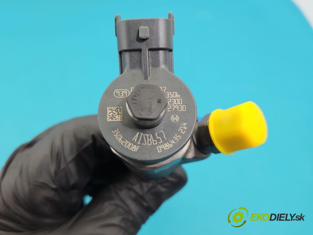 Lancia Thema II 2011-2014 3.0 CRD 239KM automatic 176 kW 2987 cm3 4- vstrek 0445110430 (Vstrekovač paliva)