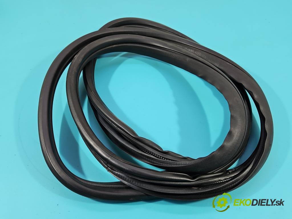 Honda HR-V II 2013-2021 1.5 16V 131 hp manual 96 kW 1498 cm3 5- Těsnění: dveře zadní levé 1512071457 (Ostatní)