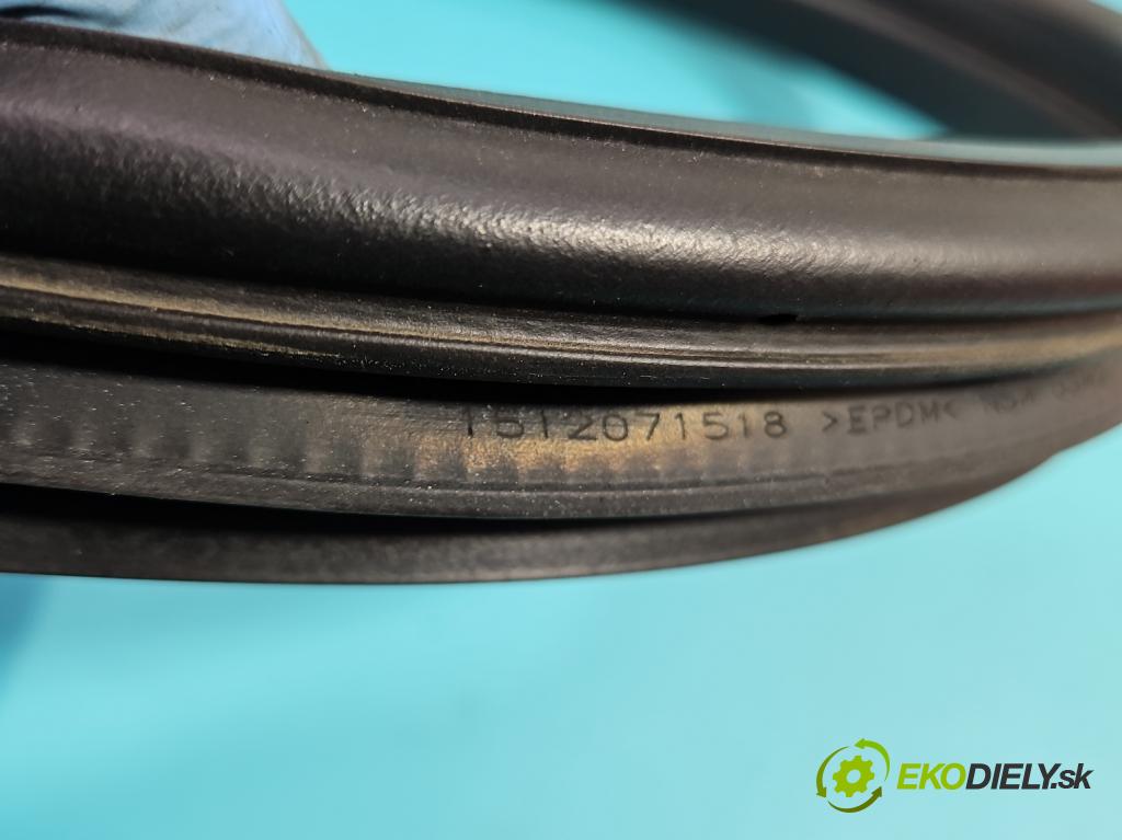 Honda HR-V II 2013-2021 1.5 16V 131 hp manual 96 kW 1498 cm3 5- Těsnění: dveře zadní pravé 1512071518 (Ostatní)