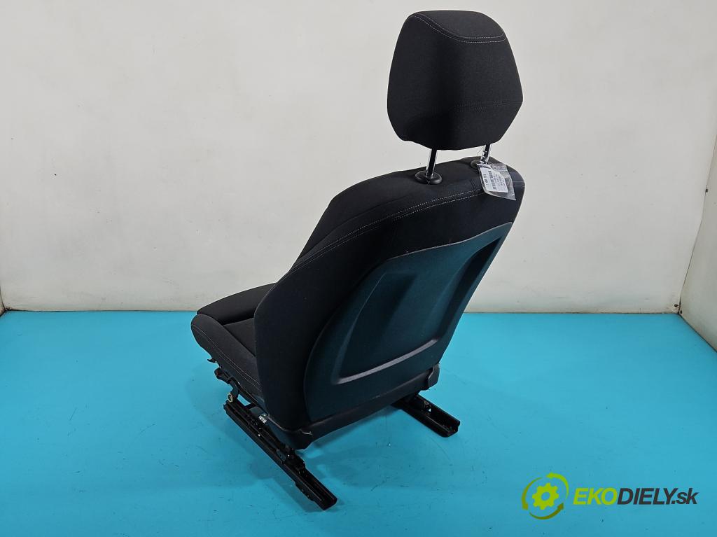 Bmw 1 F20 2011-2019 1.6 T 136hp manual 100 kW 1598 cm3 5- Sedadlo pravý  (Sedačky, sedadla)
