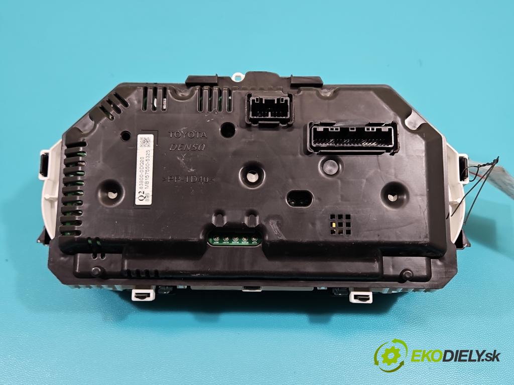 Toyota Yaris III 2011-2020 1.4 D4D 90 HP manual 66 kW 1364 cm3 5- prístrojovka/ budíky 83800-0DQ20 (Prístrojová doska)