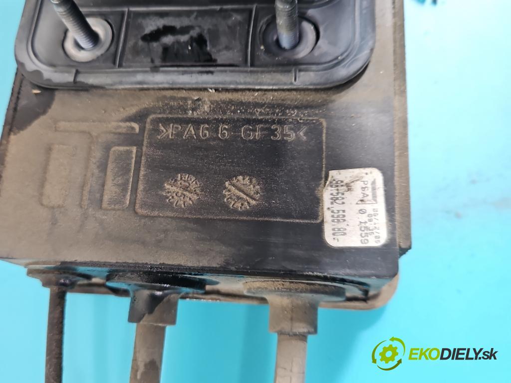 Peugeot 407 2.2 16V 163 HP manual 120 kW 2230 cm3 5- Páka: Změny: stupeň,rýchlosť 9658259880 (Rýchlostná páka (kulisa))