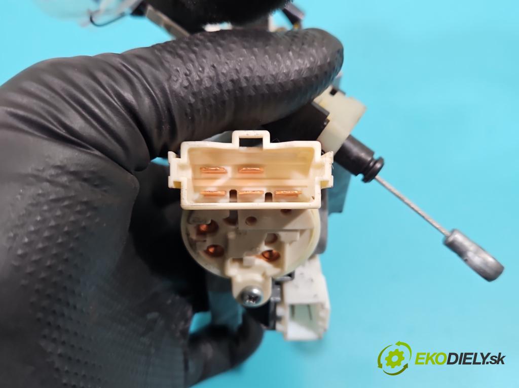 Mitsubishi Grandis 2.4 16V 165 HP automatic 121 kW 2378 cm3 5- Spínačka  (Spínacia skrinka)