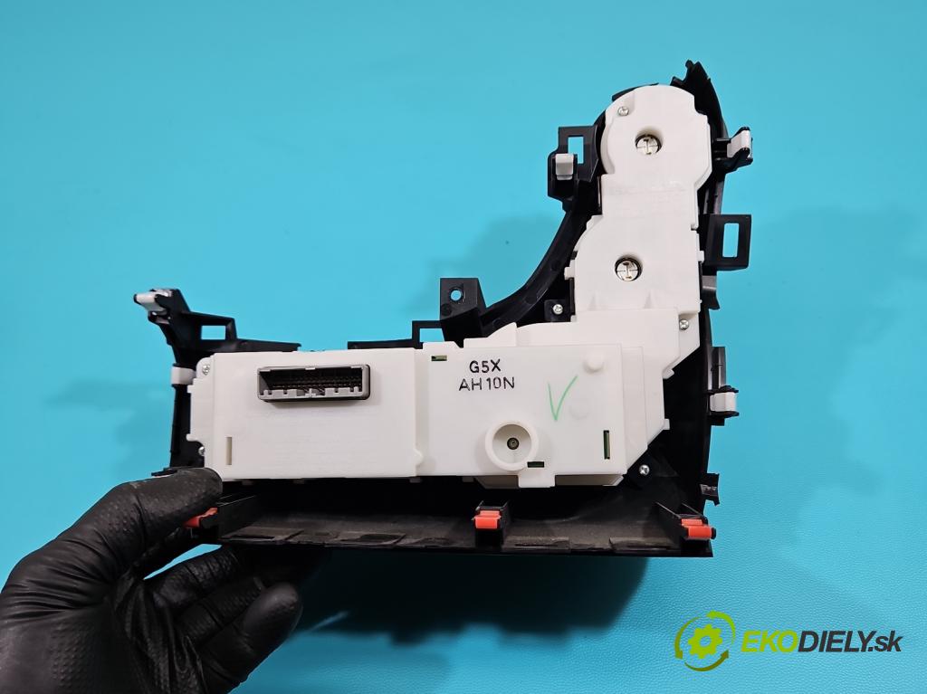 Honda Jazz III 2008-2014 1.3 16V 88 HP automatic 65 kW 1339 cm3 5- panel kúrenia D094D