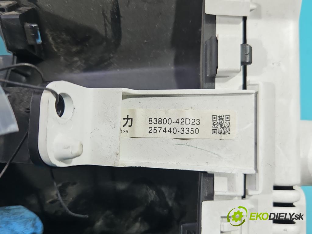 Toyota Rav4 III 2005-2012 2.0 vvti 152KM manual 112 kW 1998 cm3 5- prístrojovka/ budíky 83800-42D23 (Prístrojová doska)