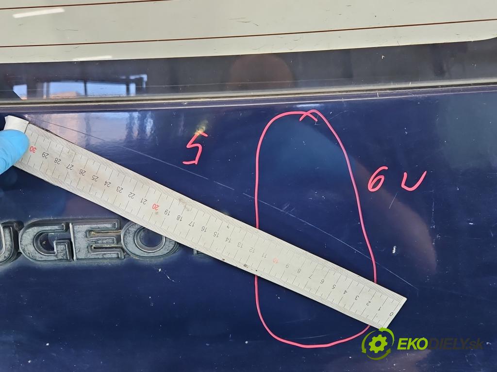 Peugeot Partner I 1996-2008 1.4 8V 75 HP manual 55 kW 1360 cm3 5- dvere zadné ľavé  (Kľučka dverí ostatné)