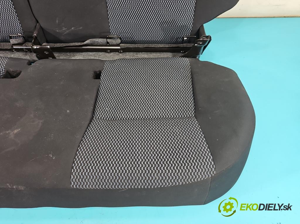 Nissan Note II 2012-2016 1.2 16V 80 HP manual 59 kW 1198 cm3 5- Pohovka: zadné  (Sedadlo)