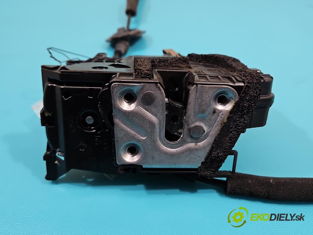 Renault Twingo III 2014-2024 0.0 82 hp automatic 60 kW  5- zámek přední pravý 805020355R