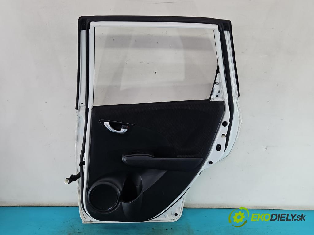 Honda Jazz III 2008-2014 1.3 16V 88 hp automatic 65 kW 1339 cm3 5- dveře zadní pravé  (Klika dveří ostatní)