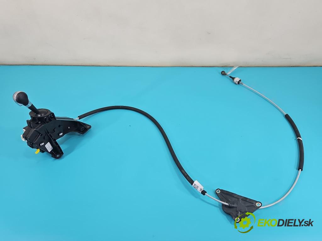 Renault Twingo III 2014-2024 0.0 82 HP automatic 60 kW  5- Páka: Změny: stupeň,rýchlosť 349015873R (Rýchlostná páka (kulisa))