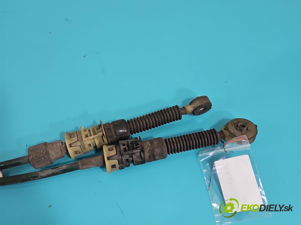 Nissan Note II 2012-2016 1.2 16V 80 HP manual 59 kW 1198 cm3 5- Páka: Změny: stupeň,rýchlosť 341013VUOA (Rýchlostná páka (kulisa))