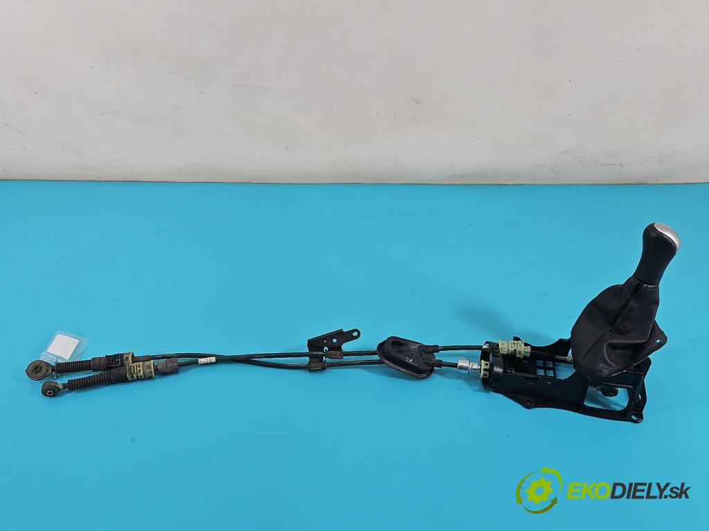 Nissan Note II 2012-2016 1.2 16V 80 HP manual 59 kW 1198 cm3 5- Páka: Změny: stupeň,rýchlosť 341013VUOA (Rýchlostná páka (kulisa))