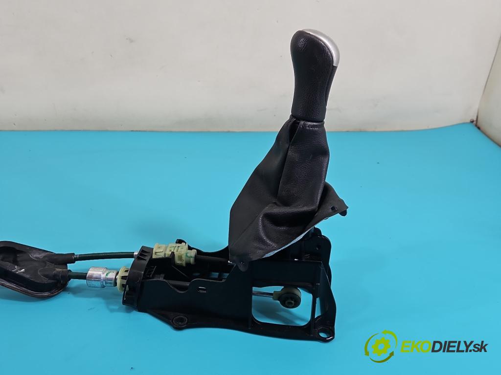 Nissan Note II 2012-2016 1.2 16V 80 HP manual 59 kW 1198 cm3 5- Páka: Změny: stupeň,rýchlosť 341013VUOA (Rýchlostná páka (kulisa))