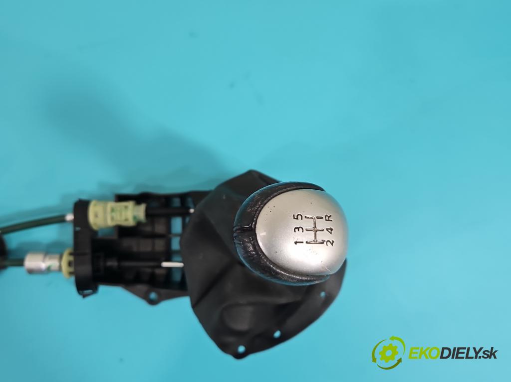 Nissan Note II 2012-2016 1.2 16V 80 HP manual 59 kW 1198 cm3 5- Páka: Změny: stupeň,rýchlosť 341013VUOA (Rýchlostná páka (kulisa))