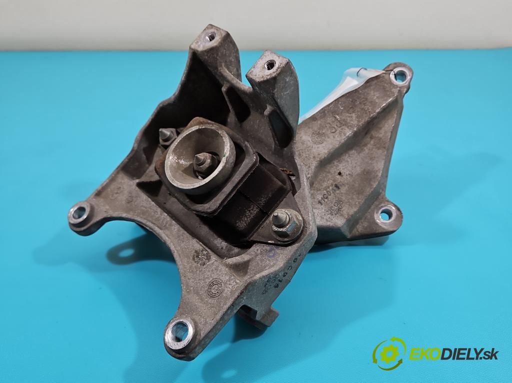 Nissan Note II 2012-2016 1.2 16V 80 HP manual 59 kW 1198 cm3 5- držiak skřie: stupeň,rýchlosť 