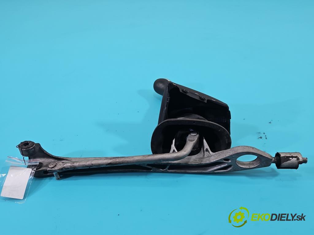 Bmw 1 F20 2011-2019 1.6 T 136 HP manual 100 kW 1598 cm3 5- Páka: Změny: stupeň,rýchlosť  (Rýchlostná páka (kulisa))