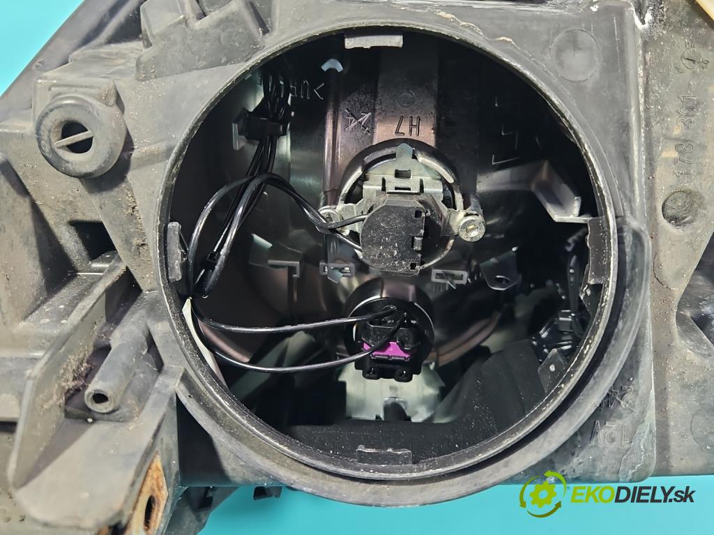 Bmw 1 F20 2011-2019 1.6 T 136 HP manual 100 kW 1598 cm3 5- Reflektor: pravý 7229672 (Svetlo predné pravé)