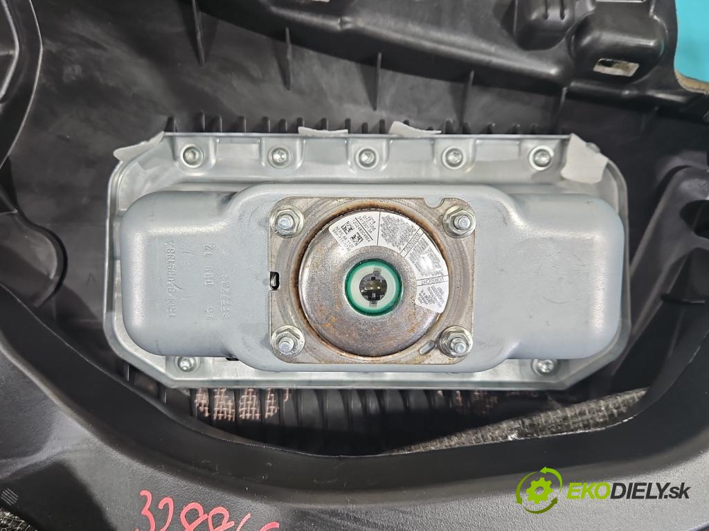 Bmw 1 F20 2011-2019 1.6 T 136hp manual 100 kW 1598 cm3 5- kokpit,přistrojova deska