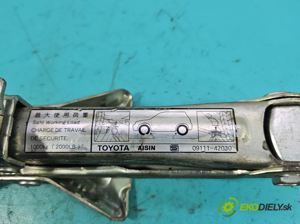 Toyota Rav4 II 2000-2005 2.0 D4D 116 hp manual 85 kW 1995 cm3 5- mechanismus stahování automobilový