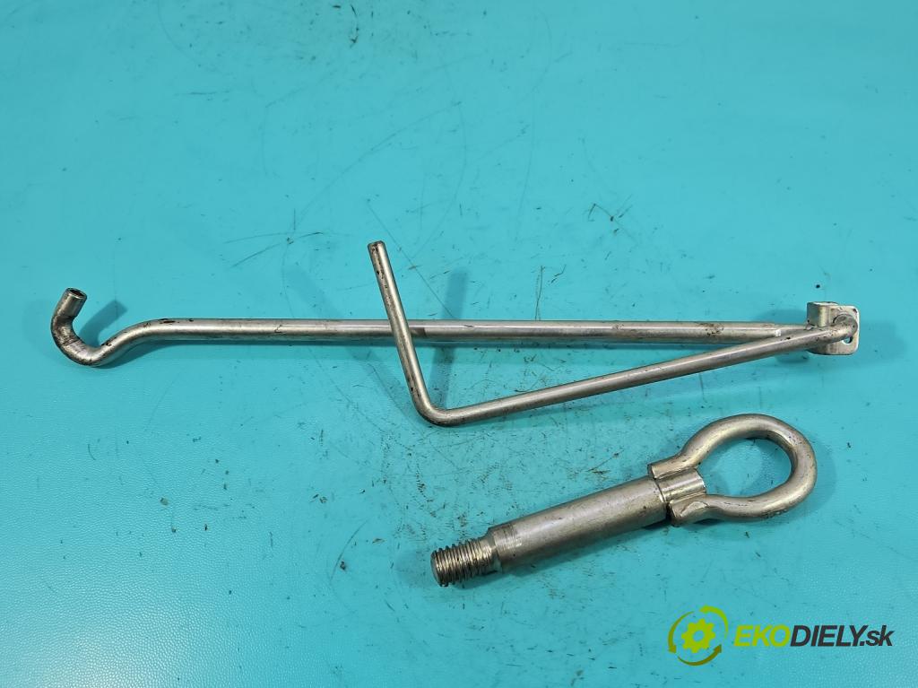 Toyota Rav4 II 2000-2005 2.0 D4D 116 hp manual 85 kW 1995 cm3 5- mechanismus stahování automobilový