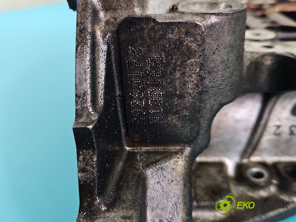 Bmw 1 F20 2011-2019 1.6 T 136 HP manual 100 kW 1598 cm3 5- Základ: ďalšie: V759997380