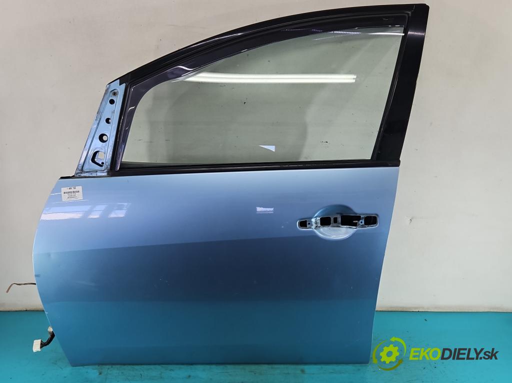Mitsubishi Grandis 2.4 16V 165 hp automatic 121 kW 2378 cm3 5- dveře přední levé  (Klika dveří ostatní)
