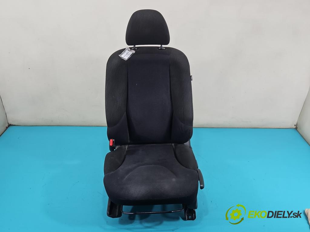 Honda Jazz III 2008-2014 1.3 16V 88 hp automatic 65 kW 1339 cm3 5- Sedadlo levý  (Sedačky, sedadla)