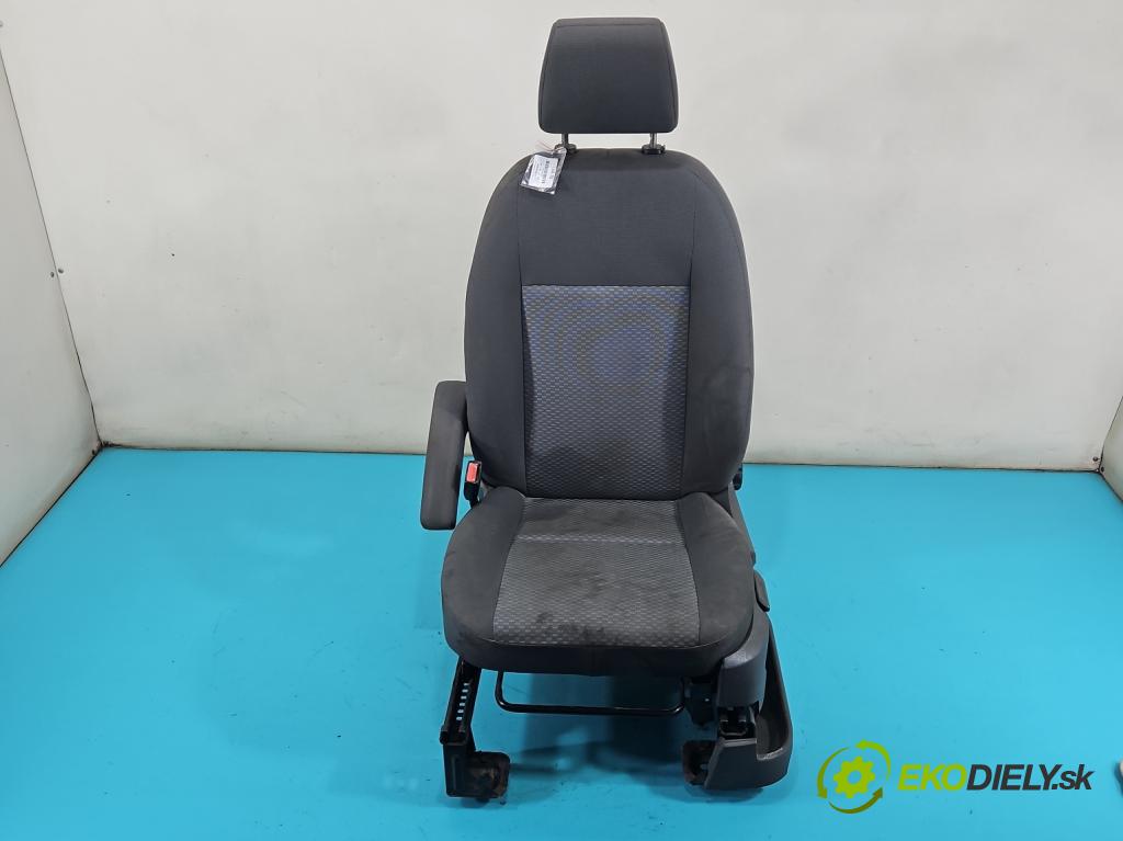 Ford C-Max I 2003-2010 2.0 16V 145 hp manual 107 kW 1999 cm3 5- Sedadlo levý  (Sedačky, sedadla)