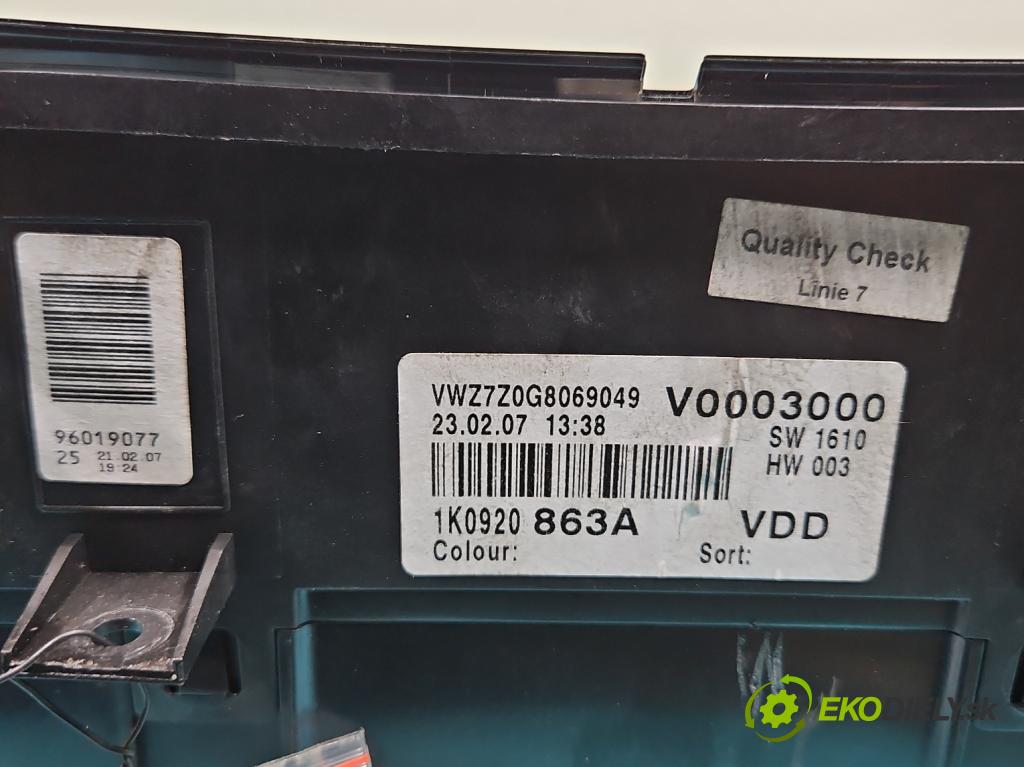 Vw Golf V 2003-2009 1.6 SR 102 HP manual 75 kW 1595 cm3 5- prístrojovka/ budíky 1K0920863A (Prístrojová doska)