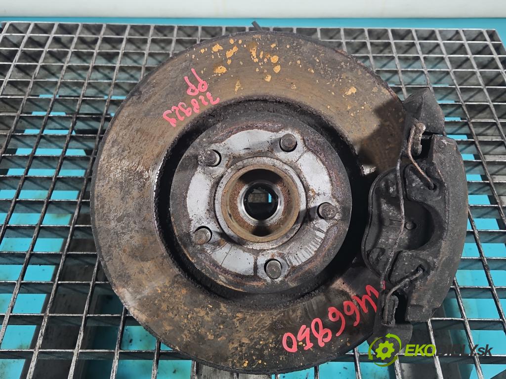 Ford C-Max I 2003-2010 2.0 16V 145 hp manual 107 kW 1999 cm3 5- náboj pravé  (Náboje)