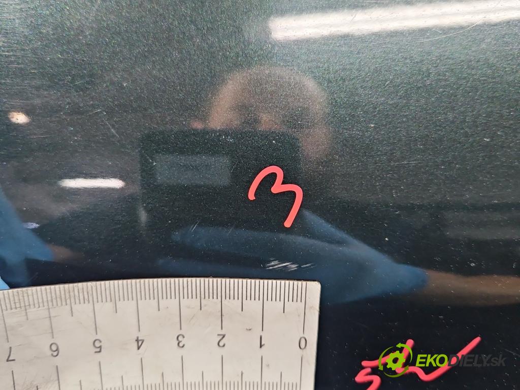 Audi A6 C5 1997-2004 2.5 tdi 179KM automatic 132 kW 2496 cm3 5- zadní kufrové dveře  (Zadní kapota (kufr))