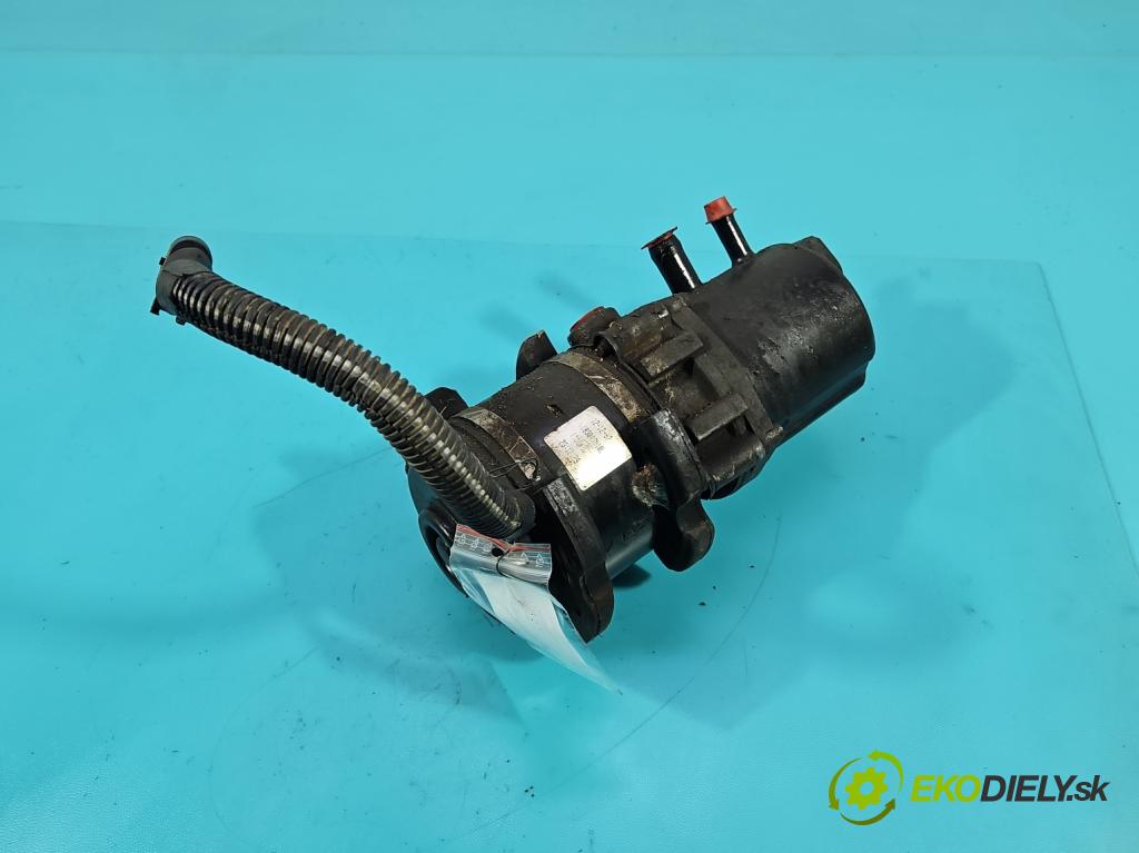 Citroen Saxo 1.1 60 HP manual 44 kW 1124 cm3 3- čerpadlo posilovač  (Servočerpadlo, pumpa riadenia)