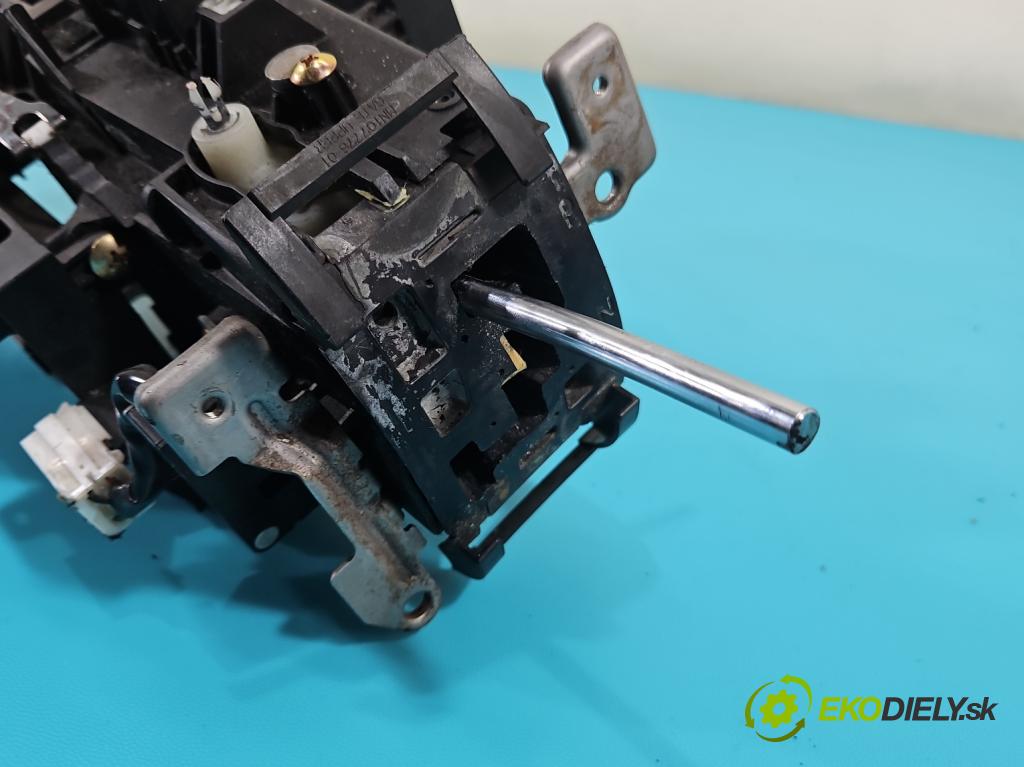 Mitsubishi Grandis 2.4 16V 165 HP automatic 121 kW 2378 cm3 5- Páka: Změny: stupeň,rýchlosť MN107774-01 (Rýchlostná páka (kulisa))