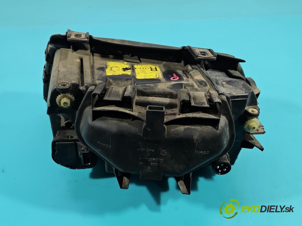 Audi A4 B5 1994-2001 1.8 20V 125 HP manual 92 kW 1781 cm3 4- Reflektor: pravý 8D0941030B (Svetlo predné pravé)