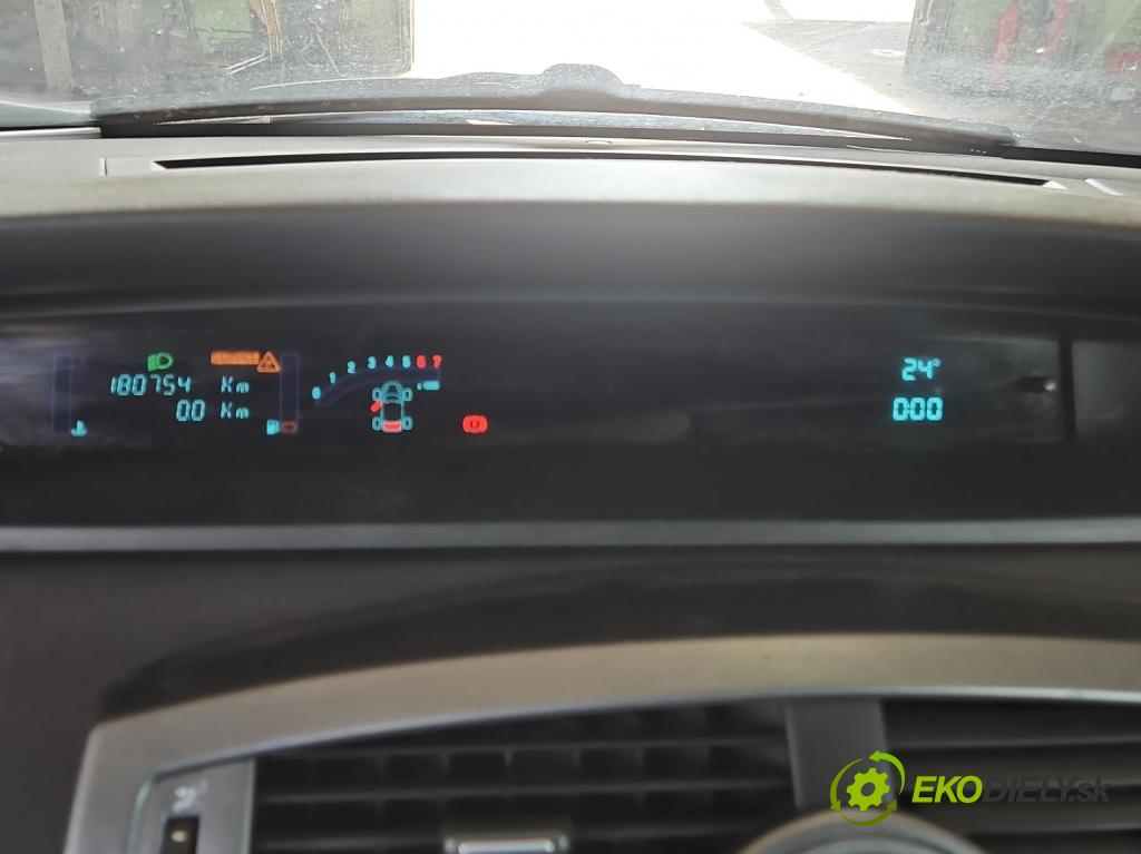 Renault Scenic II 2003-2009 1.6 16V 113 HP manual 83 kW 1598 cm3 5- prístrojovka/ budíky P8200365607E (Prístrojová doska)