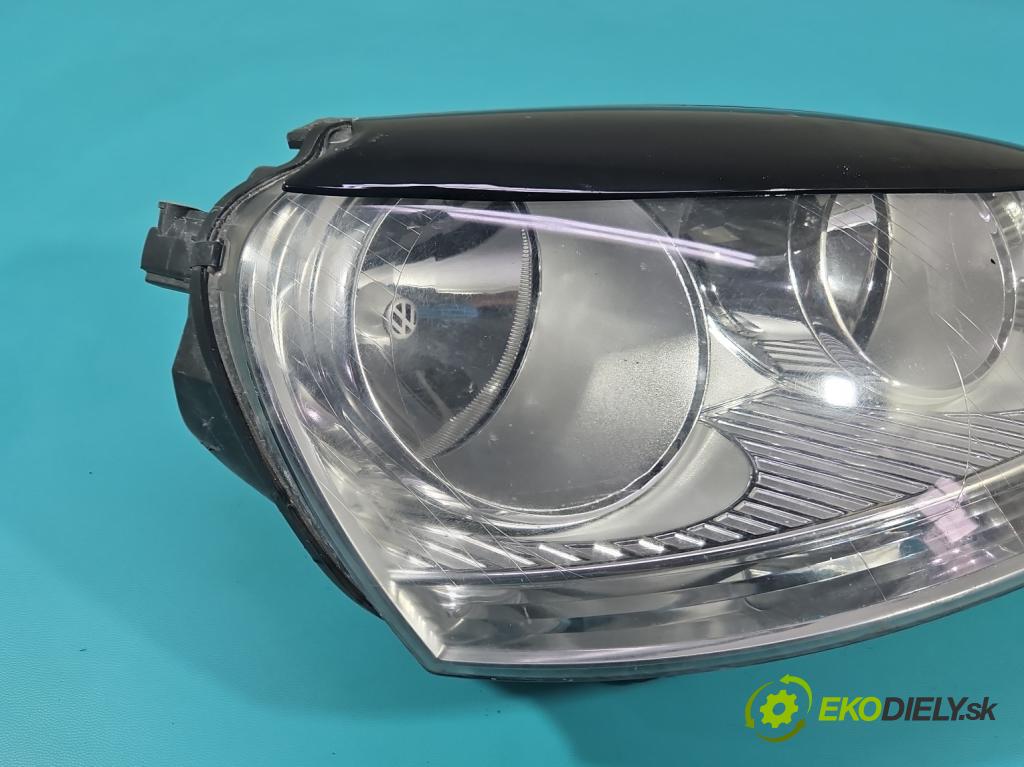 Vw Golf V 2003-2009 1.6 SR 102 HP manual 75 kW 1595 cm3 5- Reflektor: pravý 1K6941006N (Svetlo predné pravé)