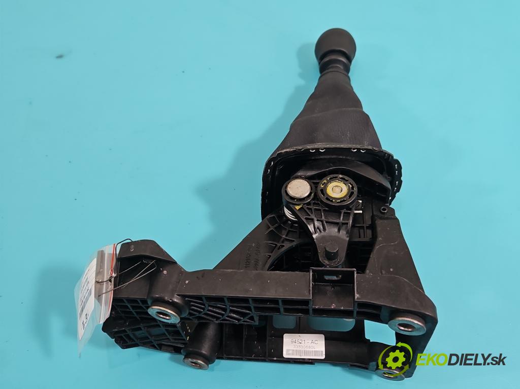 Toyota Yaris III 2011-2020 1.4 D4D 90 HP manual 66 kW 1364 cm3 5- Páka: Změny: stupeň,rýchlosť 94521-AC (Rýchlostná páka (kulisa))