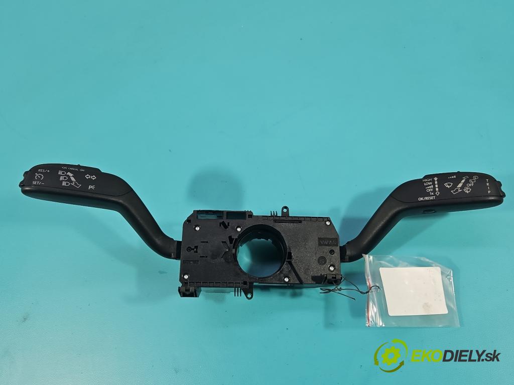Seat Ibiza IV 6J 2008-2017 1.4 16V 86 HP manual 63 kW 1390 cm3 3- prepínač komplex: 7H0953503GJ (Prepínacie páčky pod volantom)